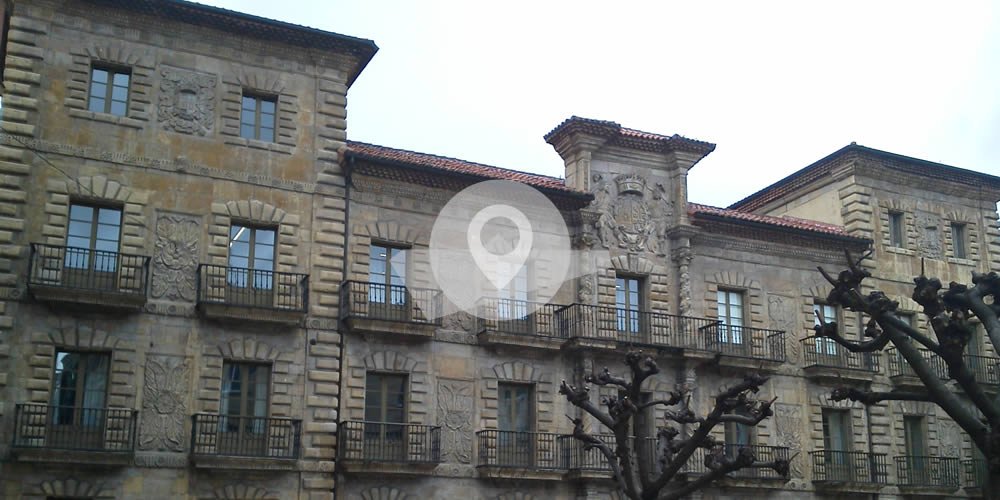 Calles históricas y arquitectura emblemática de Avilés